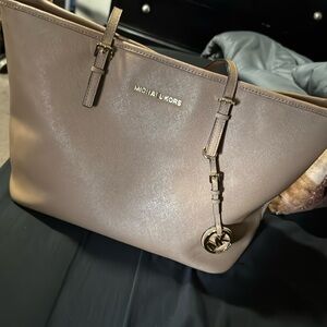 Michael Kors Large Jet Set Travel Tote